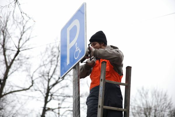 В Петербурге с начала года поступило более 3 тысяч жалоб на неправильную парковку