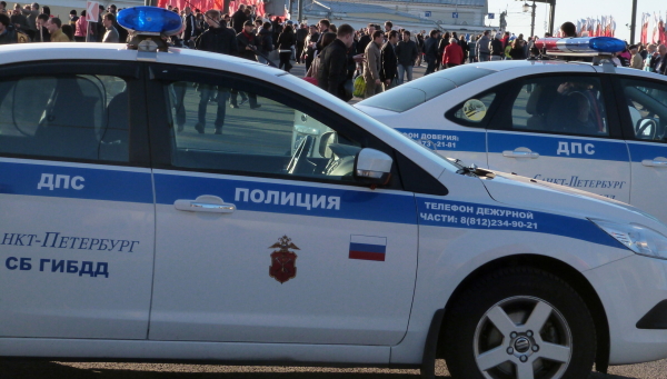 Три человека погибли в аварии с участием «Газели» и КАМАЗа на 133 км КАД Петербурга
