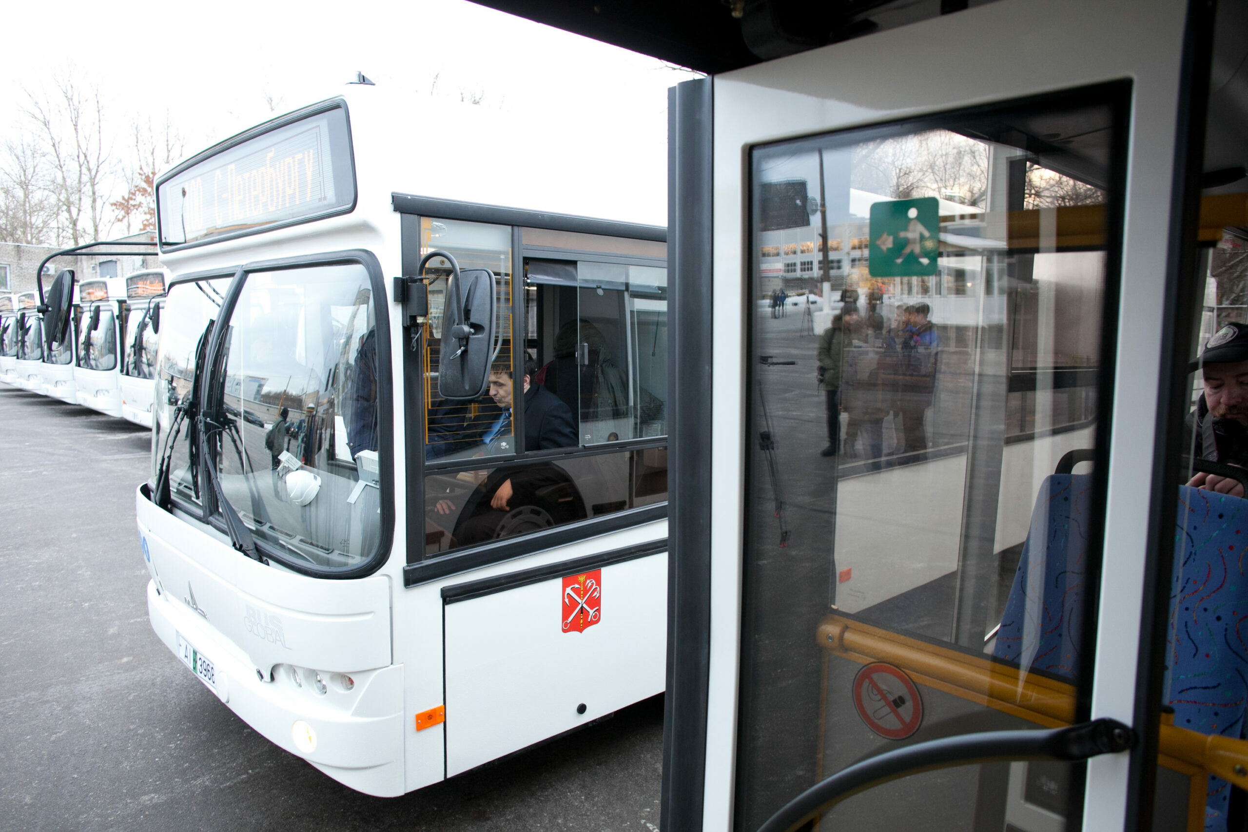 автобусы на маршруте в санкт петербурге