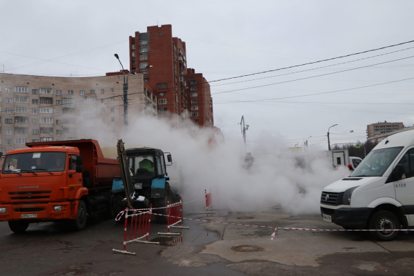 Аварийные службы Петербурга игнорируют пар на улицах после заморозков