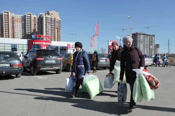 Жители Санкт-Петербурга собрали более пяти тонн гумпомощи беженцам из Донбасса