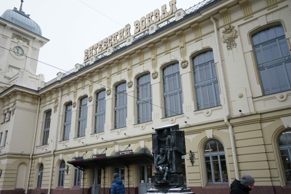 У Витебского вокзала появится арт-объект с 11-ю циферблатами поясов России