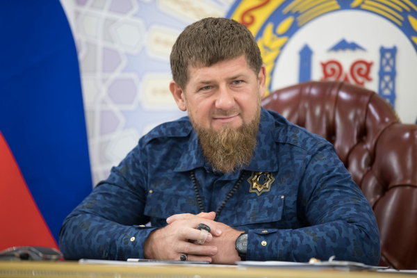 Кадыров обратился к Путину с просьбой взять украинские города