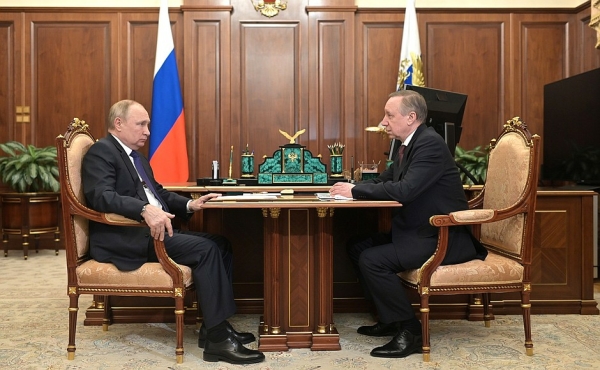 Владимир Путин встретился с Александером Бегловым для обсуждения социально-экономических вопросов Петербурга