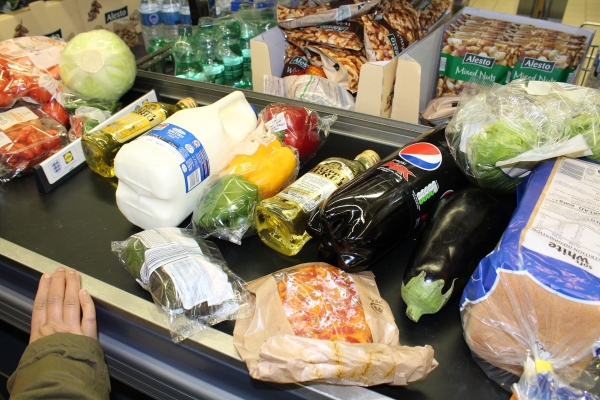 Петербуржцы скупают товары в закрывающихся гипермаркетах Prisma