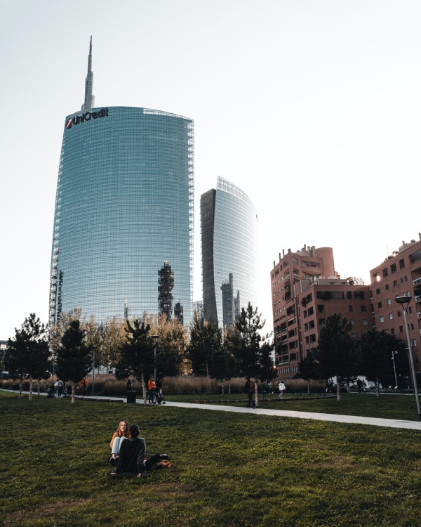 Итальянская банковская группа Unicredit оценит перспективу дальнейшей работы в России