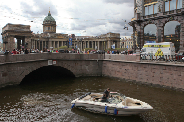 Реки и канали Петербурга стали водными путями регионального значения