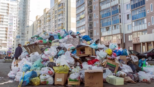 В Новосибирске ввели режим повышенной готовности из-за проблем с вывозом коммунальных отходов