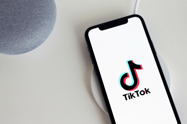 TikTok снова появился в российском App Store