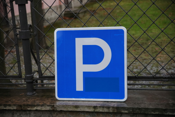 В Петербурге запустят прием документов для оформления парковочного разрешения