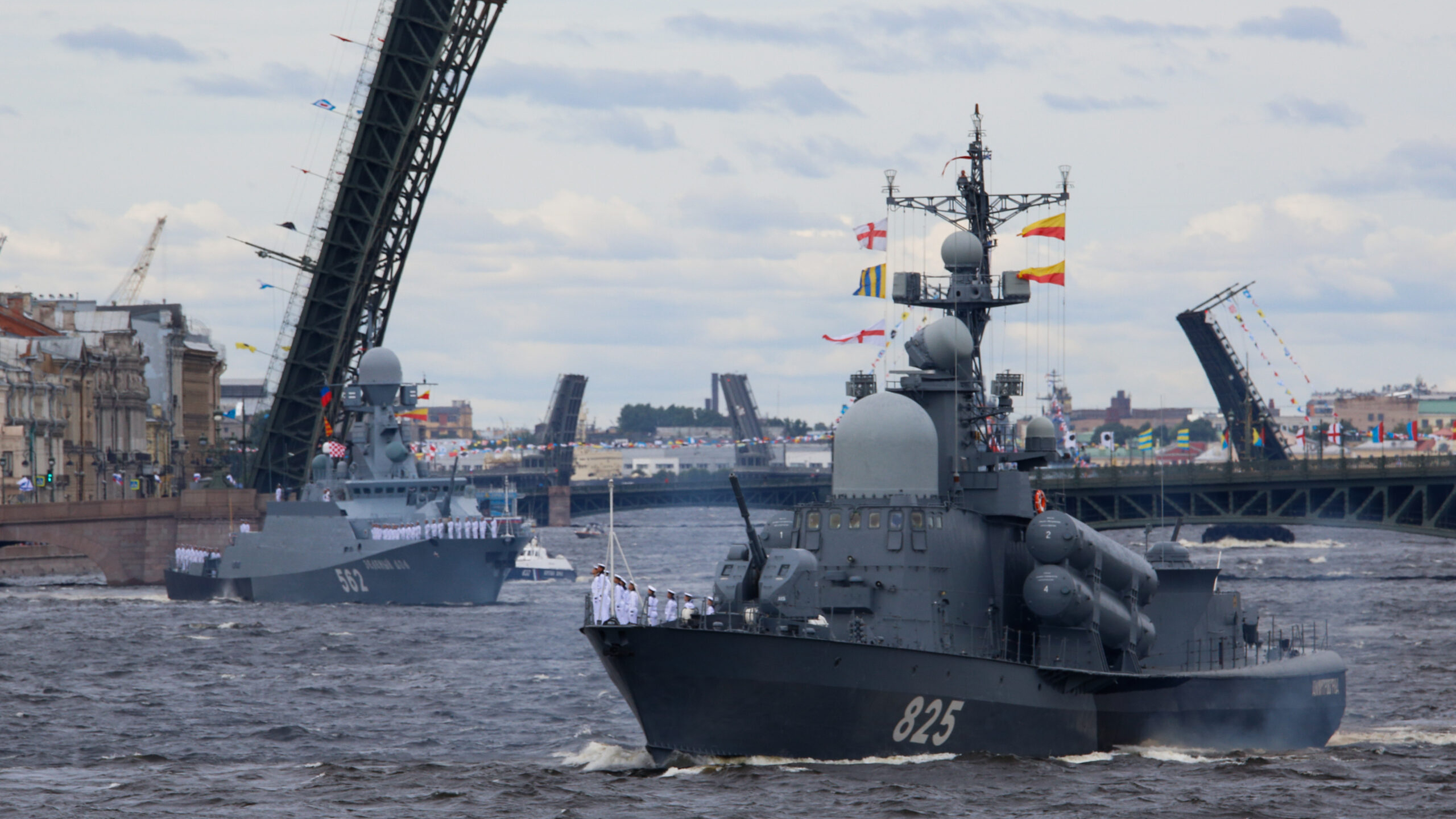 Путин в Петербурге утвердил новую Морскую доктрину России