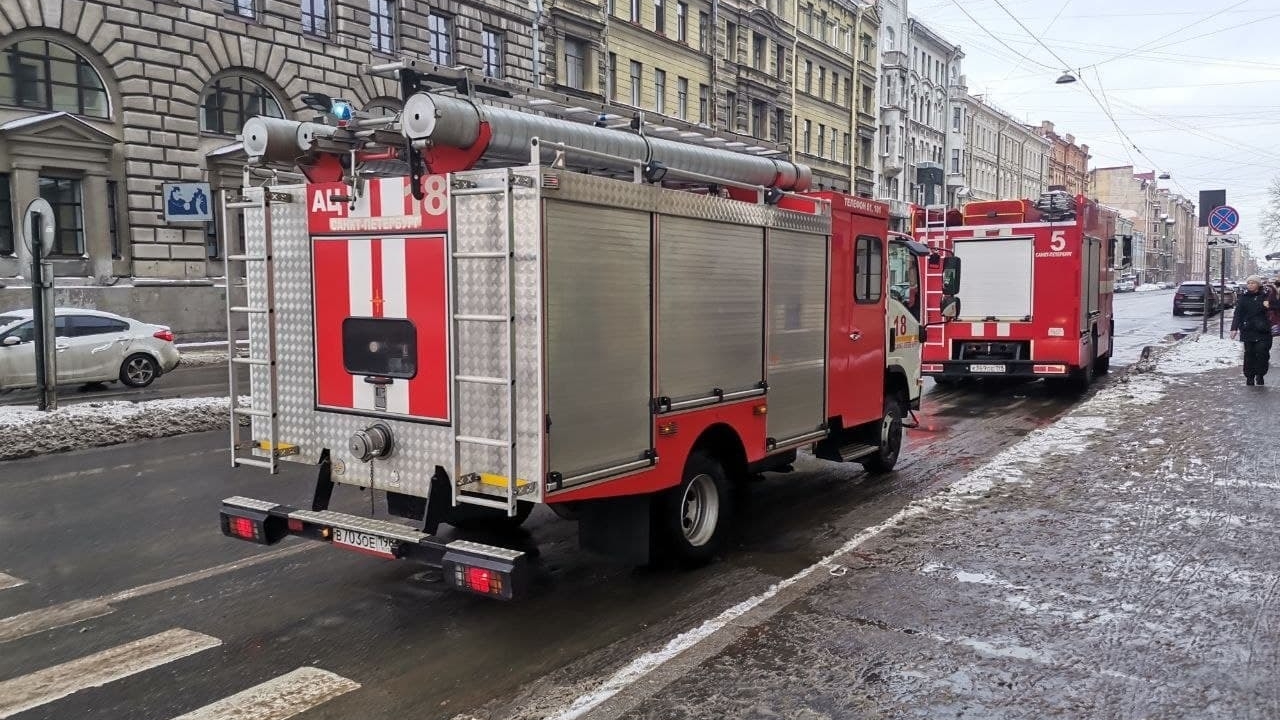 На Вознесенском из-за поджигателя эвакуировали 10 человек из коммуналки
