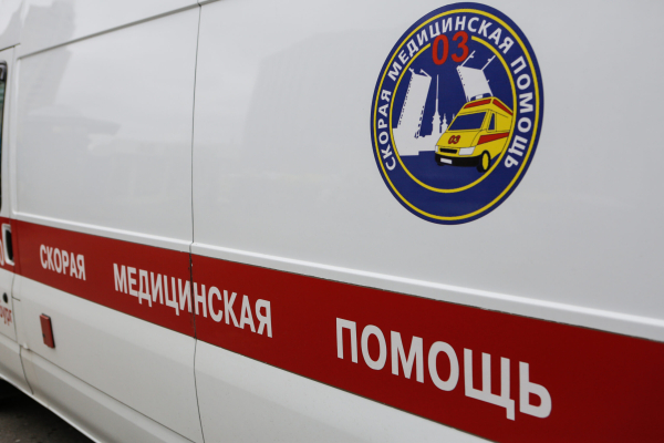 В Петербурге школьницу на электросамокате снесла иномарка