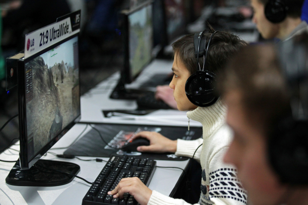 Российские власти собрались спасти разработчиков игр