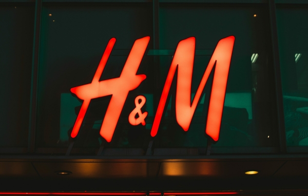 H&M Group назвала сумму убытков от закрытия магазинов в России и Украине