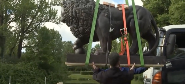 В Московский парк вернулись львы 