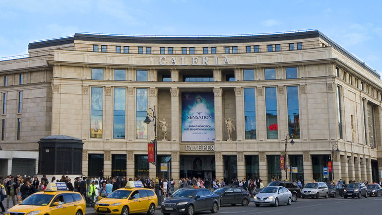 В воскресенье в Петербурге «заминировали» ТРЦ «Галерея»