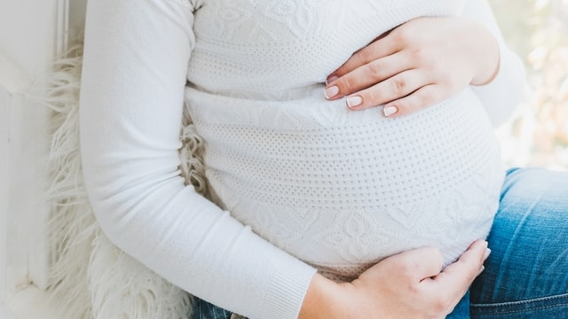 Американские ученые предложили лечить беременных грудным молоком