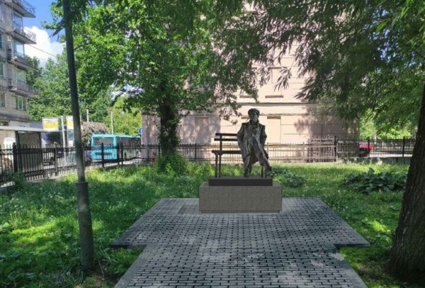 В Матвеевском саду появится памятник Александру Володину