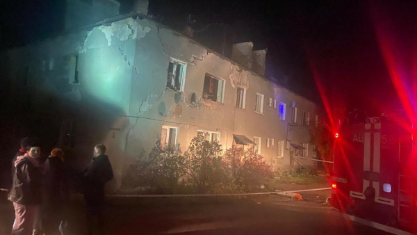 Хлопок газа разрушил часть дома в Гаврилово: проводится проверка
