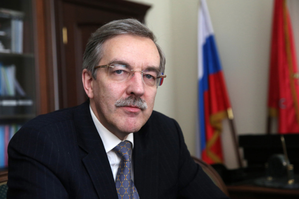 Горсуд Петербурга оставил в силе административный штраф депутату Шишлову за дискредитацию армии