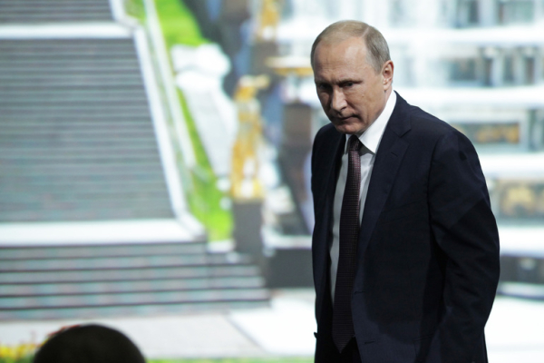 Путин предложил амнистировать бизнесменов по валютным нарушениям