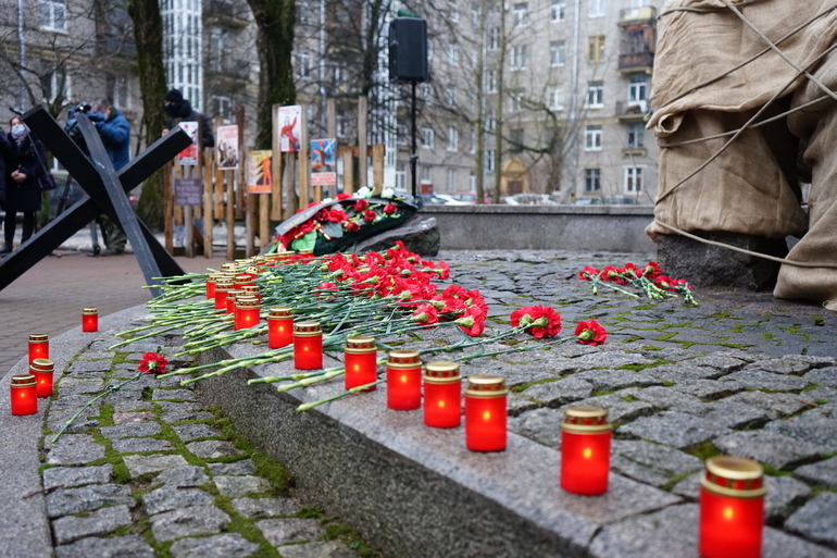 Блокада ленинграда геноцид советского народа. Признание блокады Ленинграда геноцидом. Память о блокаде в Питере. Суд признал блокаду Ленинграда геноцидом.