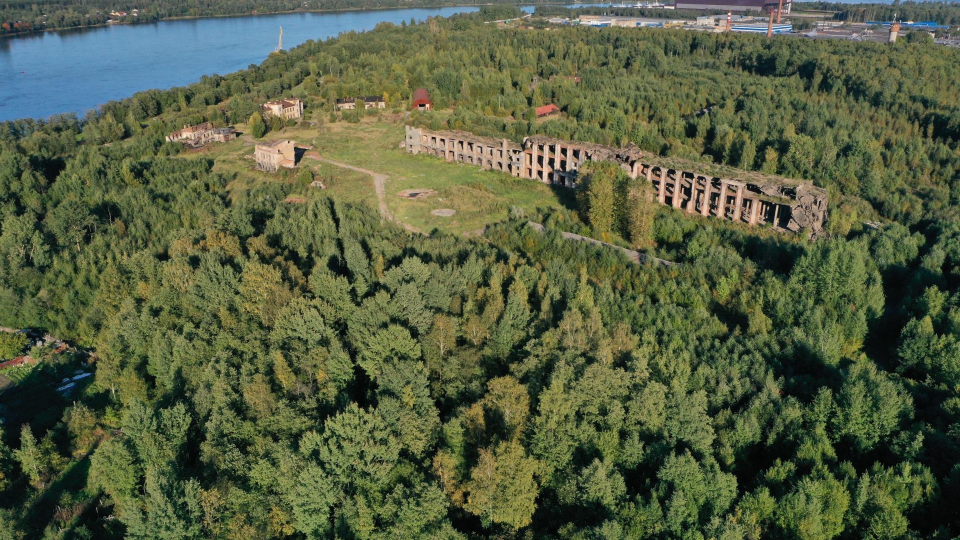 Территорию бывшей воинской части в поселке Саперном выставили на торги за 540 млн рублей