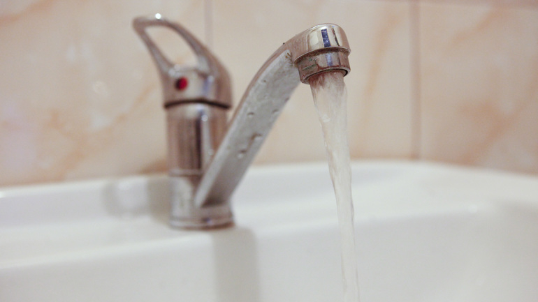 Для россиян хотят уменьшить сроки отключения горячей воды