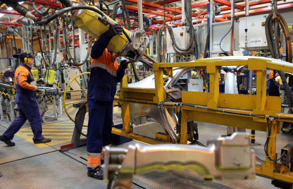 До конца года на заводе Nissan в Шушарах соберут 10 тысяч Lada