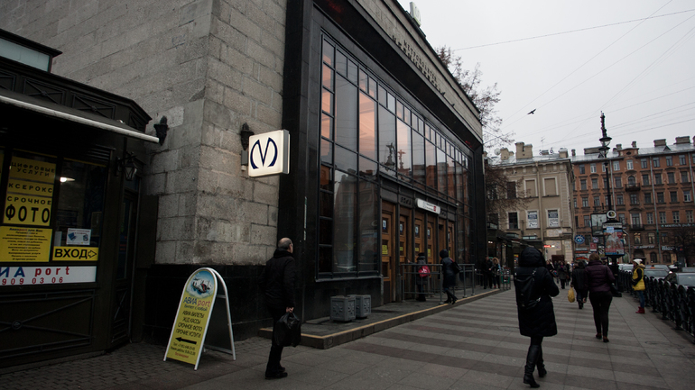 Владельцы кафе и магазинов у закрытой на ремонт «Чернышевской» столкнулись со снижением трафика