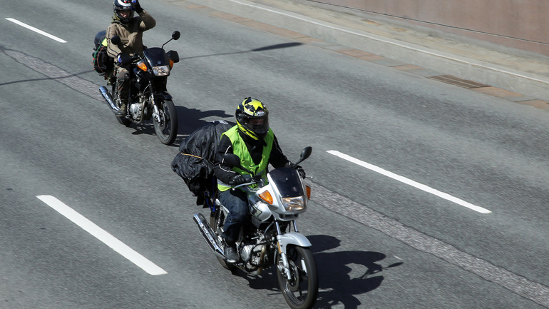 Автомобилист выплатит мотоциклисту 2,5 млн рублей после ДТП на Синопской набережной