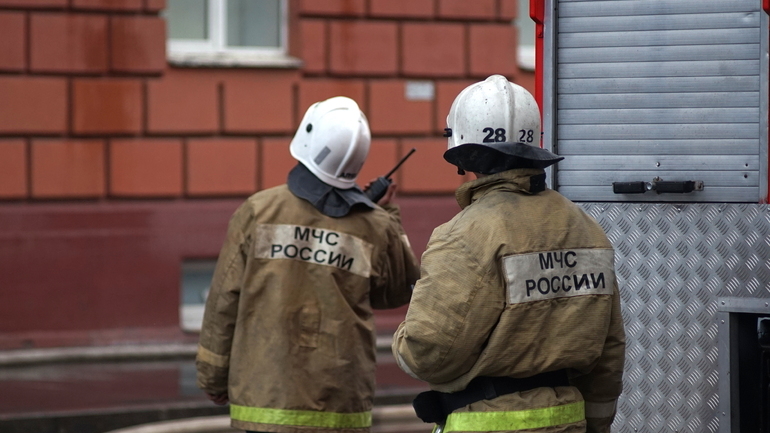 В квартирном пожаре на улице Дыбенко пострадала женщина
