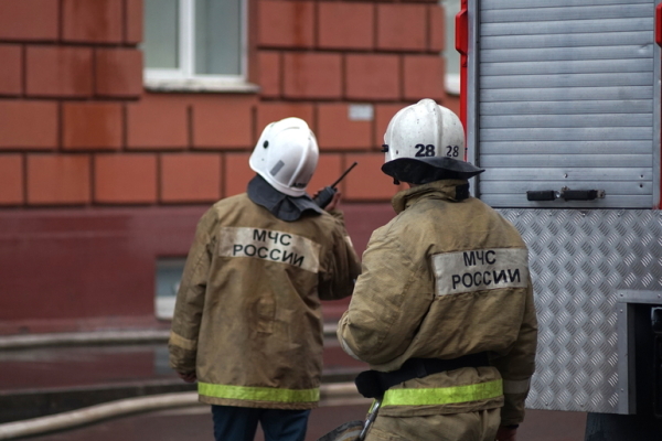 Из горящей двушки на Казанской улице эвакуировали трех человек