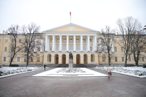 Бюджет Петербурга преодолел отметку в 1 трлн рублей за 11 месяцев