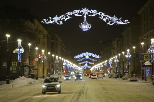 В Петербурге обеспечили стабильную работу общественного транспорта в условиях метели и снегопада