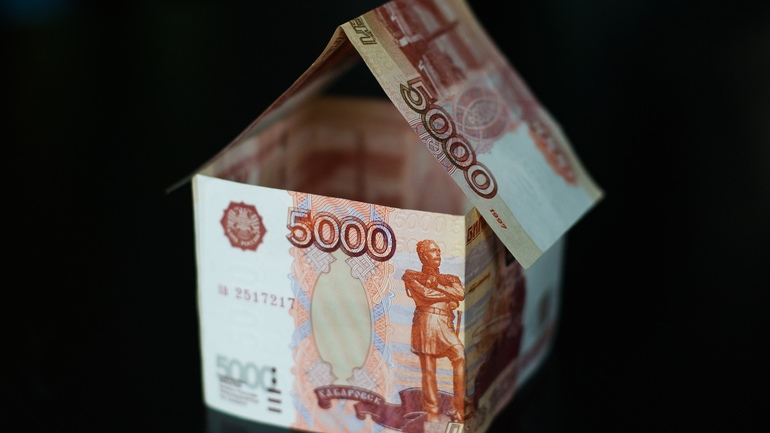 Петербургу предоставили дополнительные денежные средства на ежемесячные выплаты на детей от 3 до 7 лет