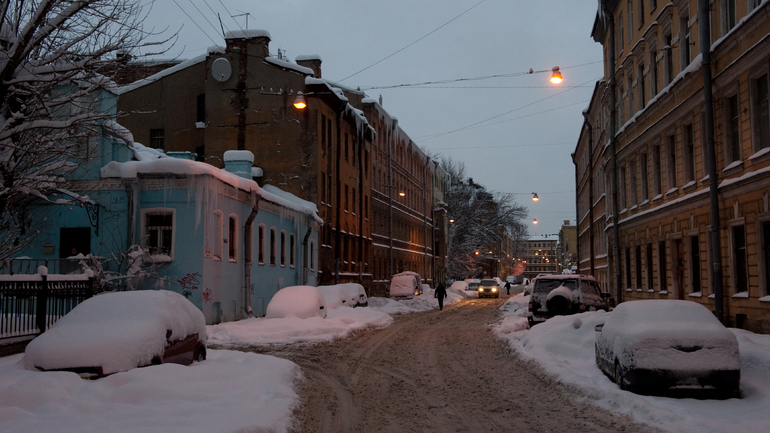 В Петербурге возбудили первое этой зимой уголовное дело из-за падения сосульки на человека