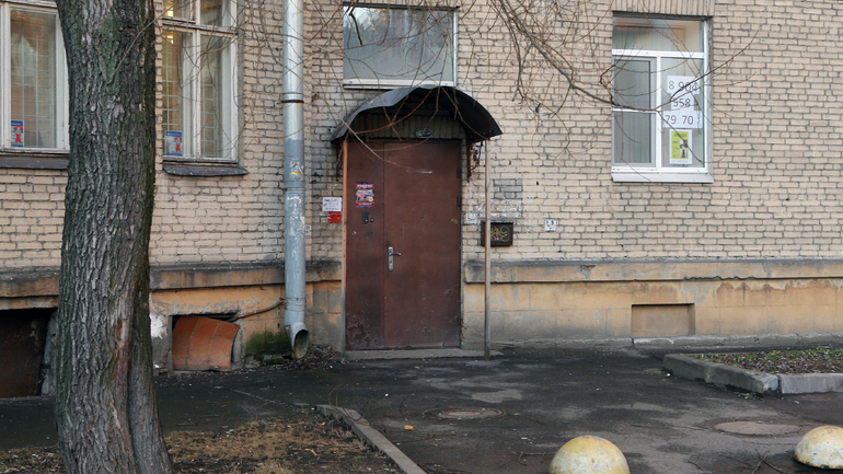 Умный домофон дал показания на нецензурно выражающуюся петербурженку