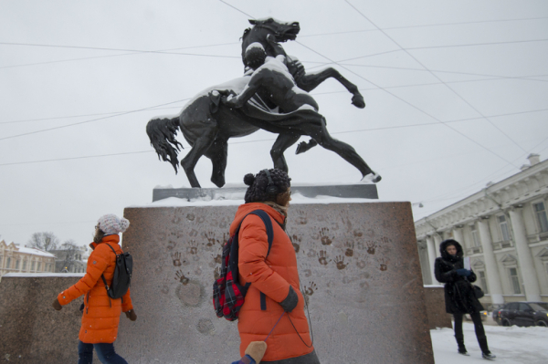 Петербуржцам посоветовали не выходить из дома в сильные морозы