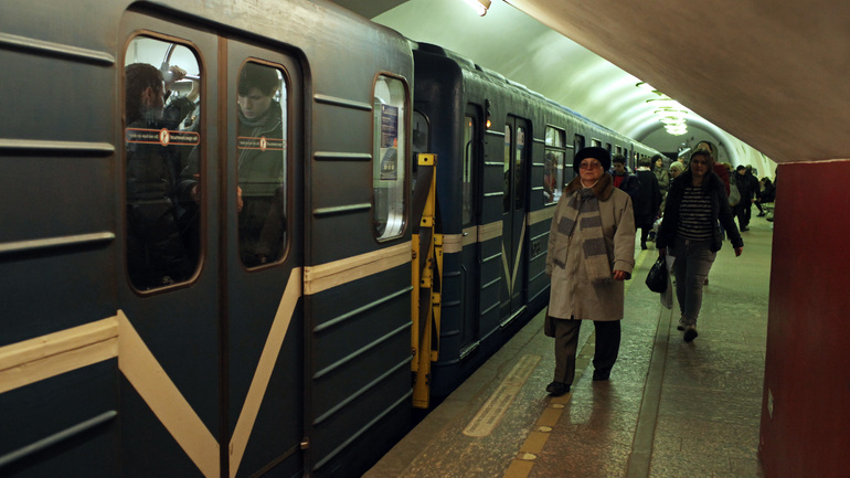 В Петербурге на праздники закроют один из вестибюлей станции метро «Технологический институт»