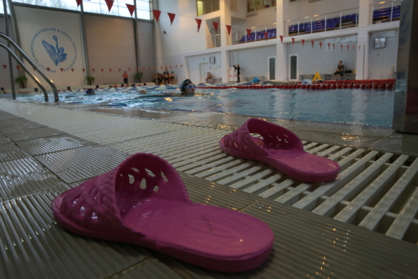 СК заинтересовалось смертью первоклассника в бассейне на севере Москвы