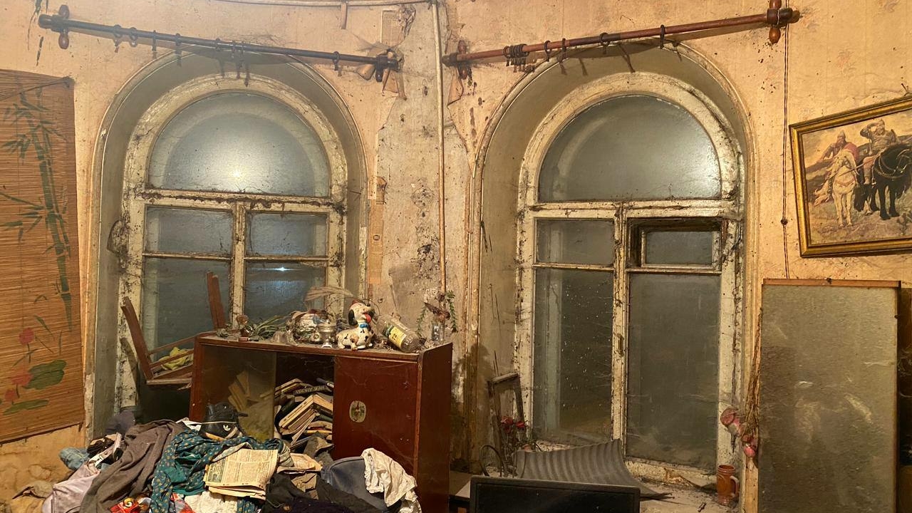 Проблем с окнами и отоплением не было: прокуратура изучит версии гибели бабушки в квартире на Зверинской