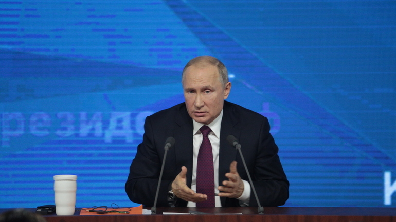 Путин на ПМЭФ допускает возможность обсудить вопросы по декриминализации экономических преступлений