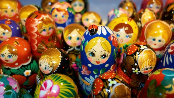 В Петербурге и Москве будут открыты магазины беспошлинной торговли для дипломатов