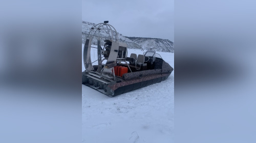 Катер на воздушной подушке насмерть задавил рыбака на льду Дона