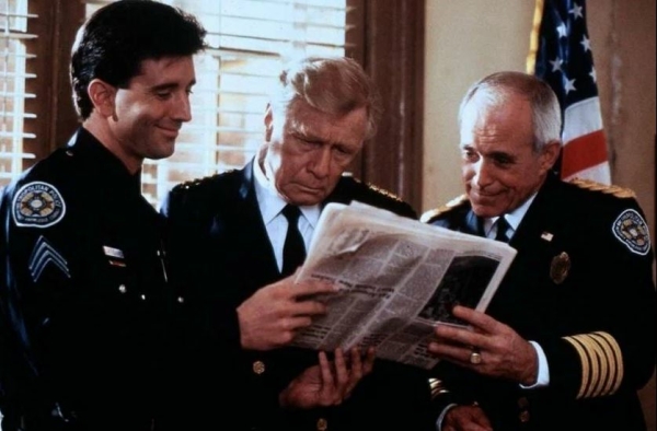 На 90-м году ушел из жизни звезда серии фильмов «Полицейская академия» Джордж Робертсон