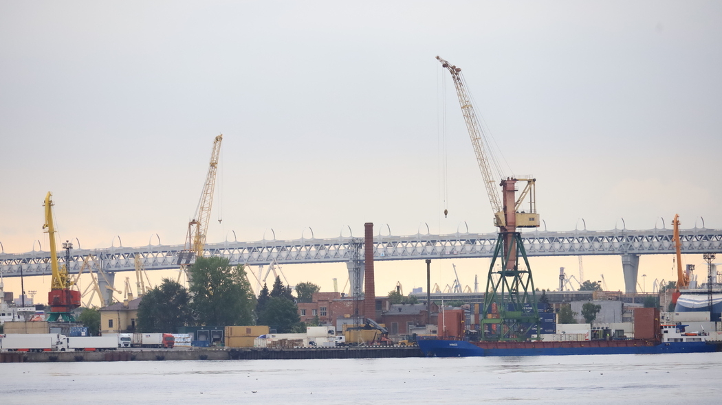 Китайская компания наладила прямой контейнерный маршрут из КНР в Петербург