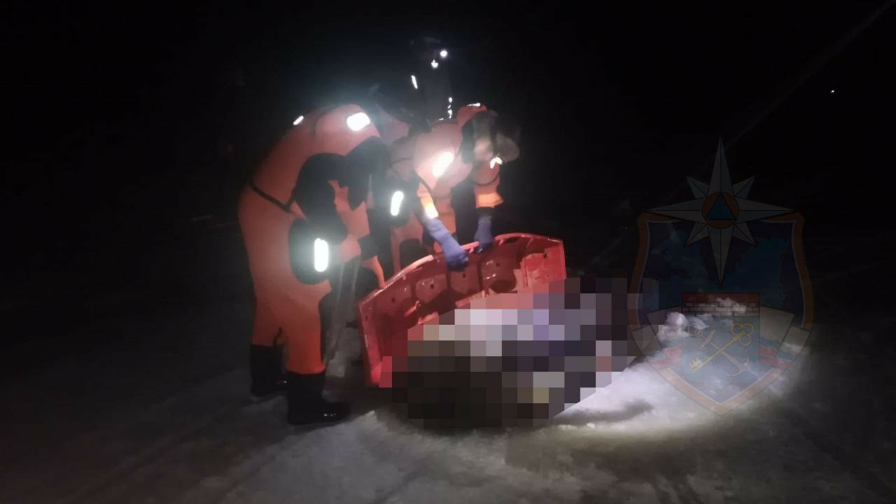 Спасатели Ленобласти достали из Свири труп погибшего рыбака