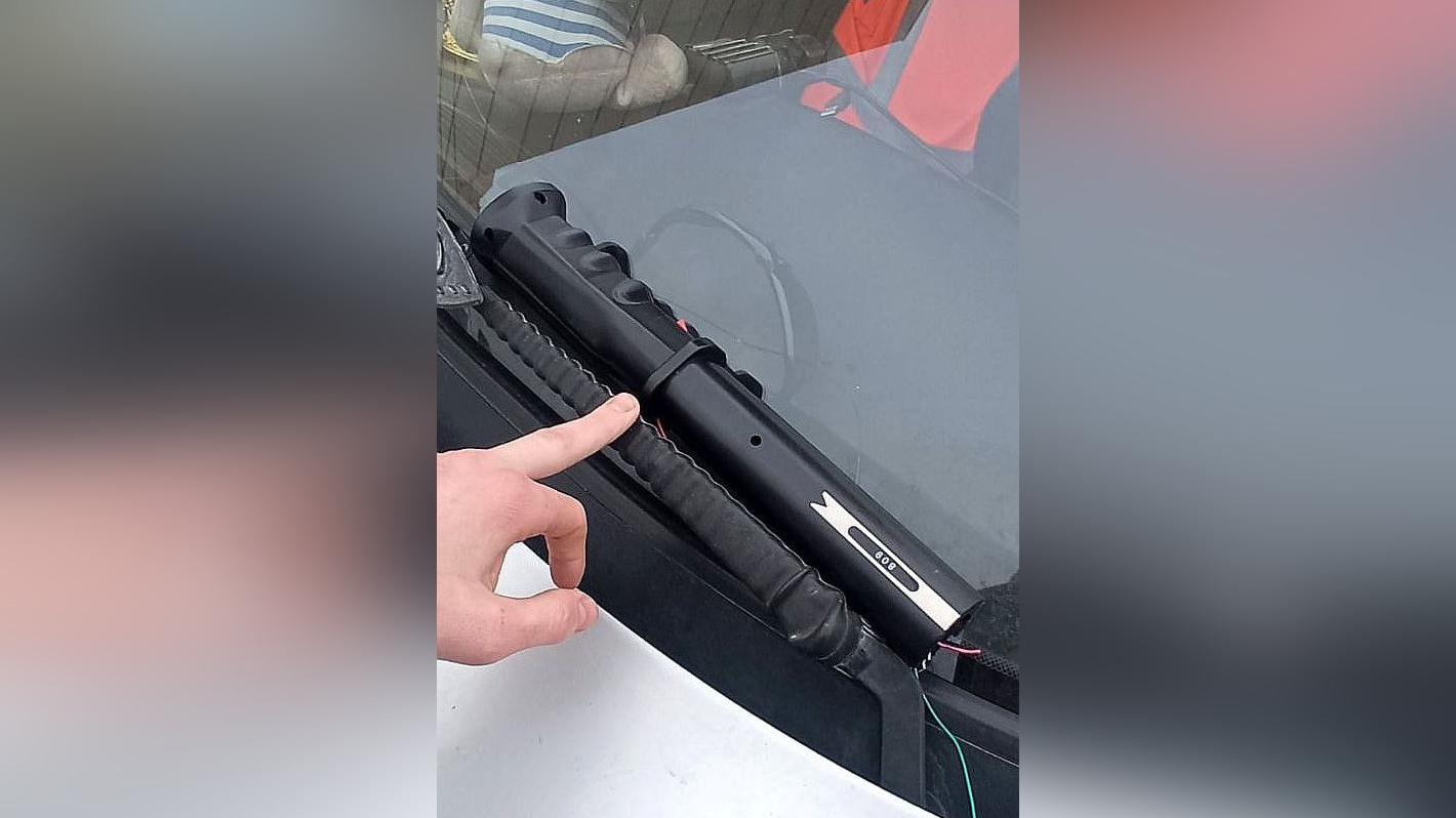 Росгвардейцы нашли водителя, использовавшего шокер в дорожном конфликте на Дыбенко